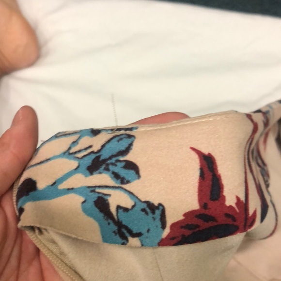 Shorts - Picture 5 of 6